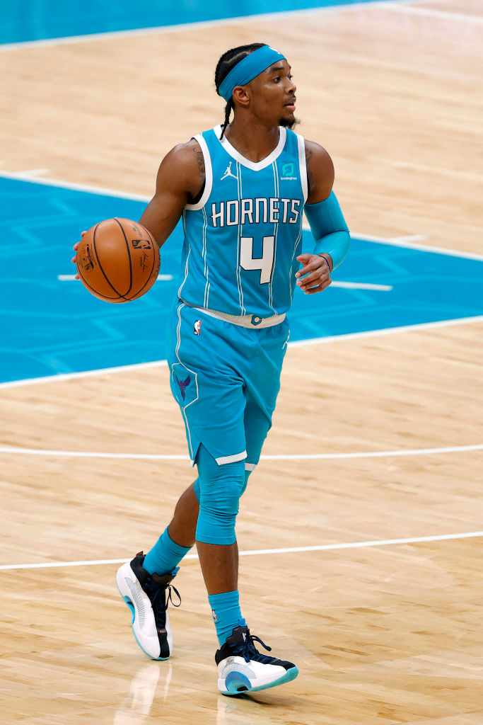 Dallas Mavericks v Charlotte Hornets