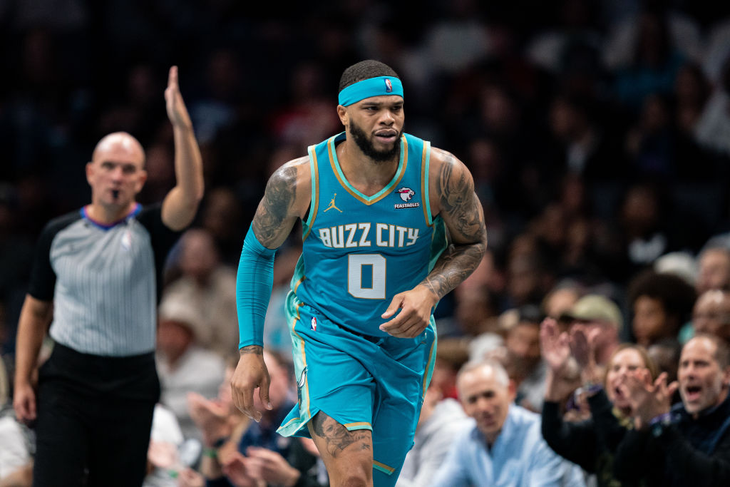 Milwaukee Bucks v Charlotte Hornets