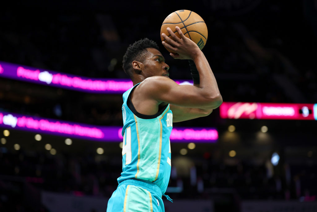 Cleveland Cavaliers v Charlotte Hornets